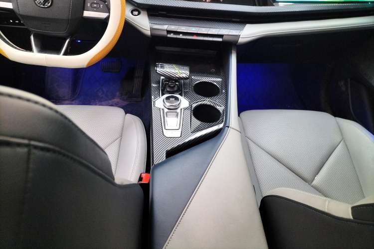 Used CHANGAN UNI-V iDD 2023 Zhidian iDD 1.5T 113km Smart & Fun Version (Rapid Edition) Gear Lever