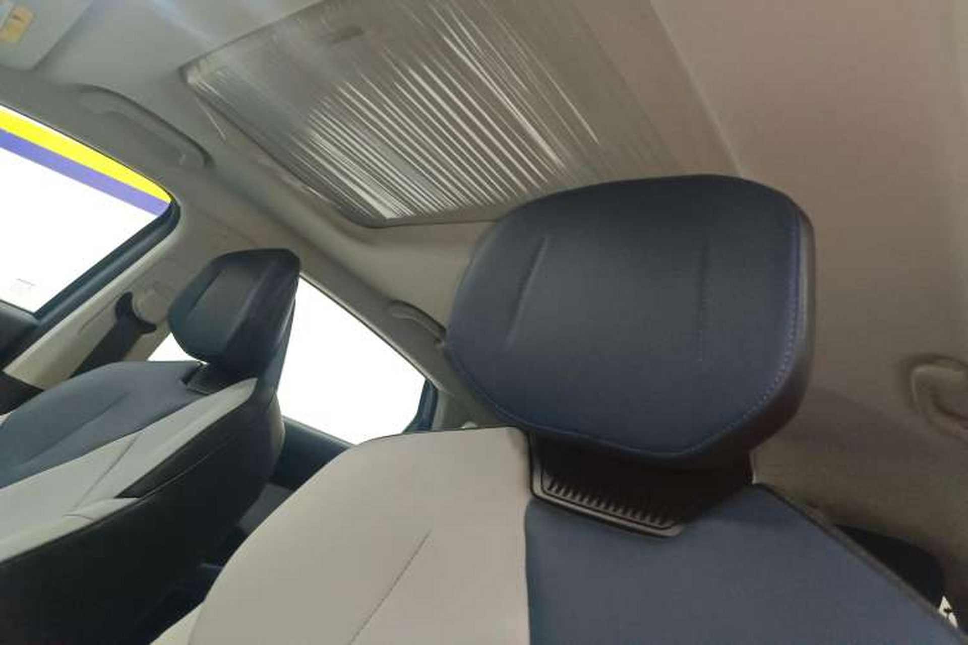 Used CHANGAN UNI-V iDD 2023 Zhidian iDD 1.5T 113km Smart & Fun Version (Rapid Edition) Headliner