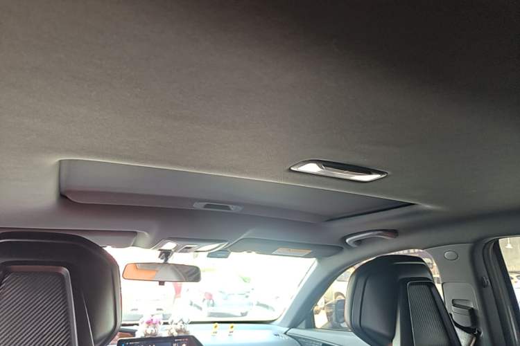 Used CHANGAN UNI-V iDD 2023 ZhiDian iDD 1.5T 113km Smart & Fun Version Headliner