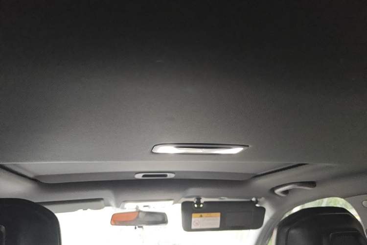 Used CHANGAN UNI-V iDD 2023 ZhiDian iDD 1.5T 113km ZhiKu Model Headliner
