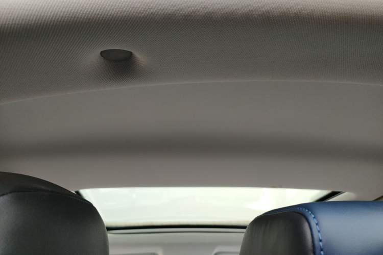 Used CHANGAN UNI-V iDD 2023 ZhiDian iDD 1.5T 113km ZhiKu Model Headliner