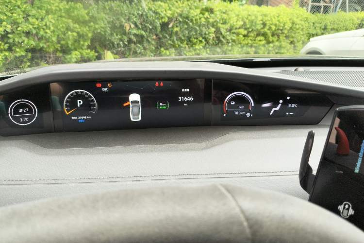 Used CHANGAN UNI-V iDD 2023 ZhiDian iDD 1.5T 113km Smart & Fun Version Instrument Cluster