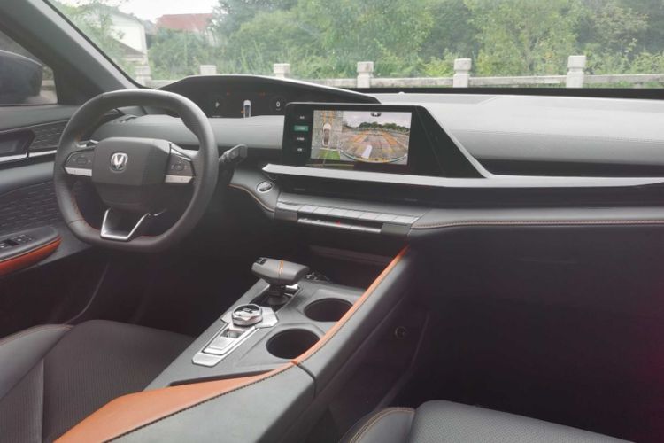 Used CHANGAN UNI-V iDD 2023 ZhiDian iDD 1.5T 113km Smart & Fun Version Interior 2