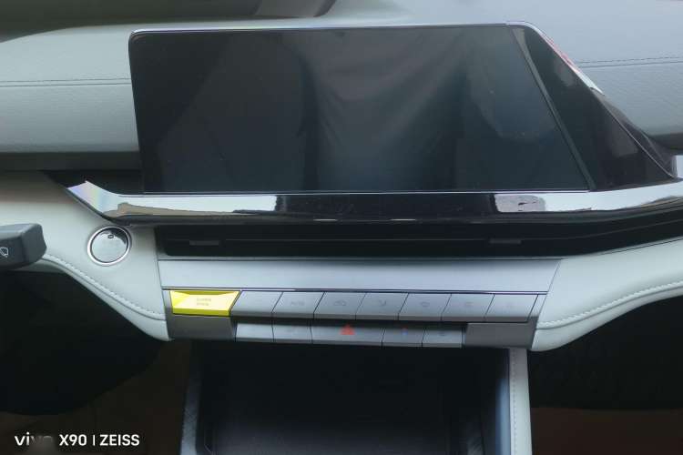 Used CHANGAN UNI-V iDD 2023 ZhiDian iDD 1.5T 113km ZhiKu Model Interior 3