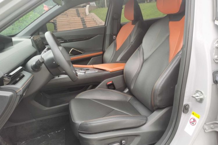 Used CHANGAN UNI-V iDD 2023 ZhiDian iDD 1.5T 113km Smart & Fun Version Interior 4