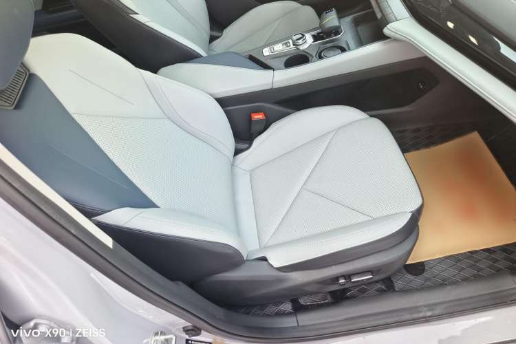 Used CHANGAN UNI-V iDD 2023 ZhiDian iDD 1.5T 113km ZhiKu Model Interior 8