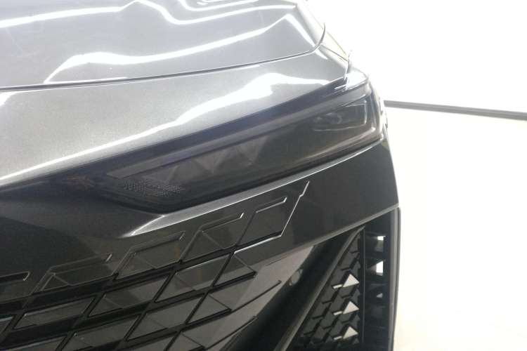 Used CHANGAN UNI-V iDD 2023 Zhidian iDD 1.5T 113km Smart & Fun Version (Rapid Edition) Left Front Headlight