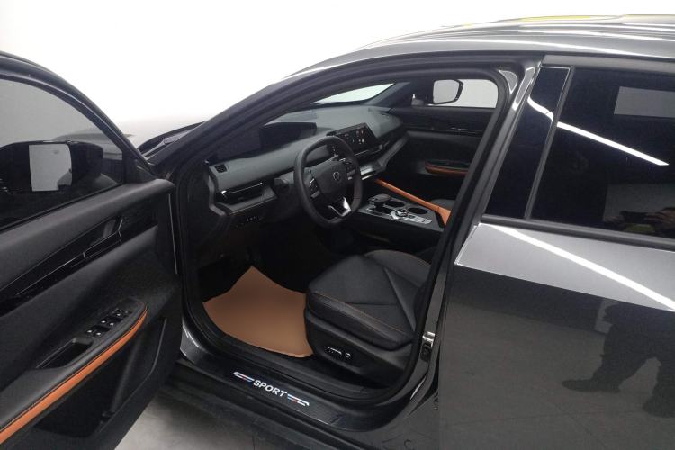 Used CHANGAN UNI-V iDD 2023 Zhidian iDD 1.5T 113km Smart & Fun Version (Rapid Edition) Left Front Seat