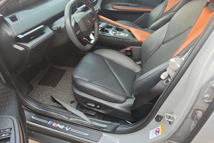 Used CHANGAN UNI-V iDD 2023 ZhiDian iDD 1.5T 113km Smart & Fun Version Left Front Seat