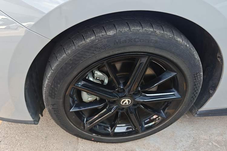 Used CHANGAN UNI-V iDD 2023 ZhiDian iDD 1.5T 113km Smart & Fun Version Left Front Wheel Hub