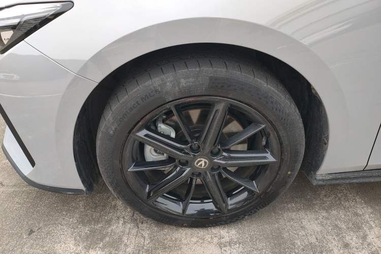 Used CHANGAN UNI-V iDD 2023 ZhiDian iDD 1.5T 113km ZhiKu Model Left Front Wheel Hub