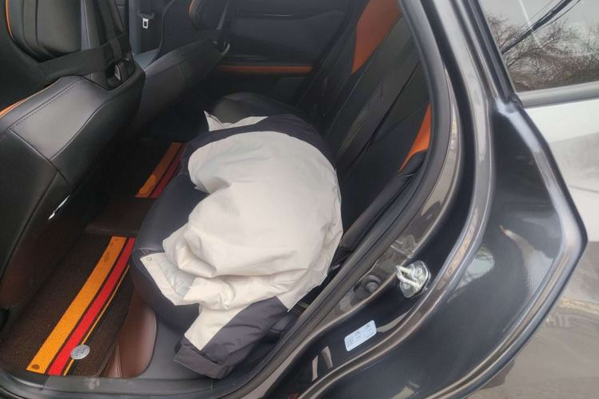 Used CHANGAN UNI-V iDD 2023 Zhidian iDD 1.5T 113km Smart & Fun Version (Rapid Edition) Left Rear Seat