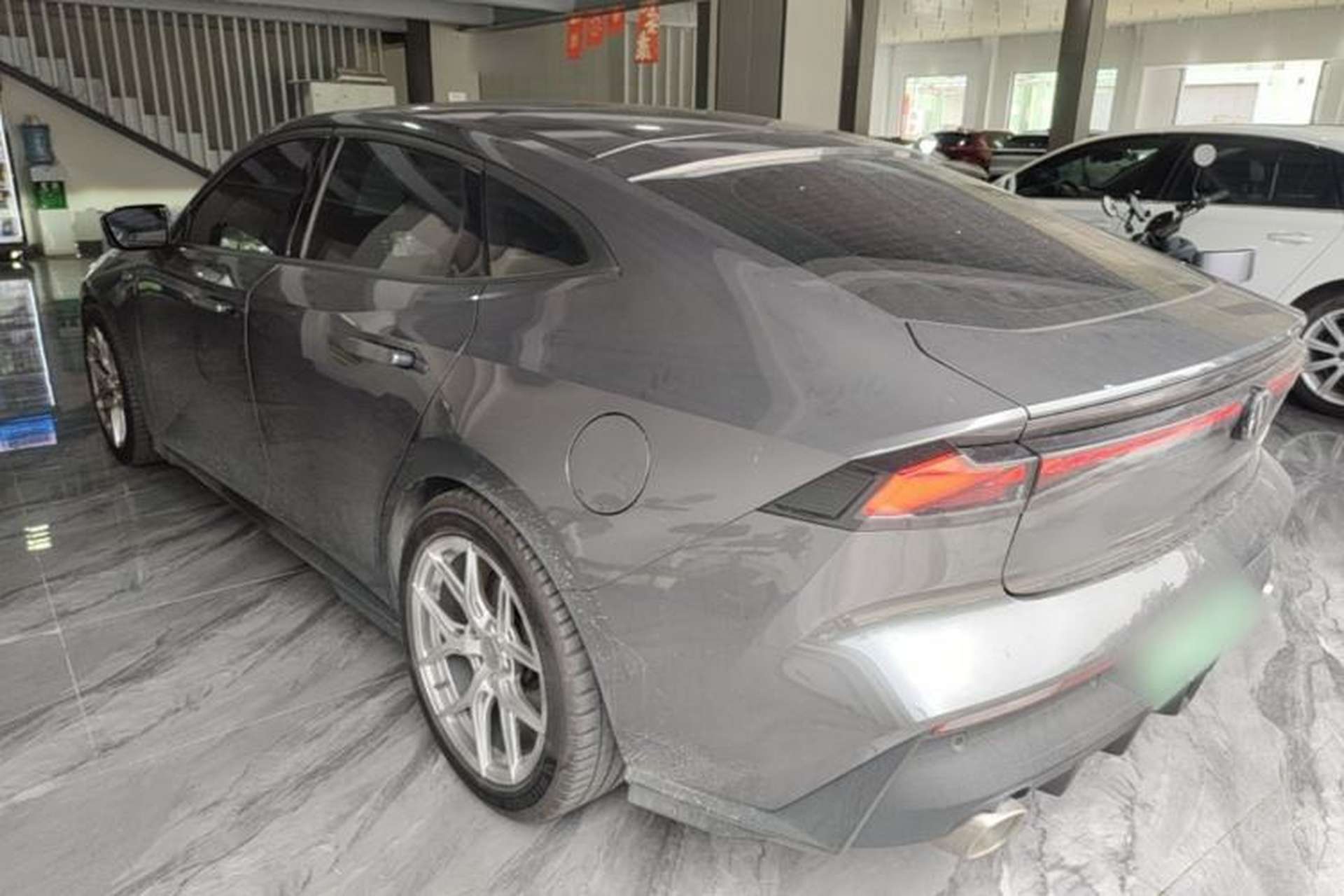 Used CHANGAN UNI-V iDD 2023 ZhiDian iDD 1.5T 113km ZhiKu Model Rear Left 45 Deg