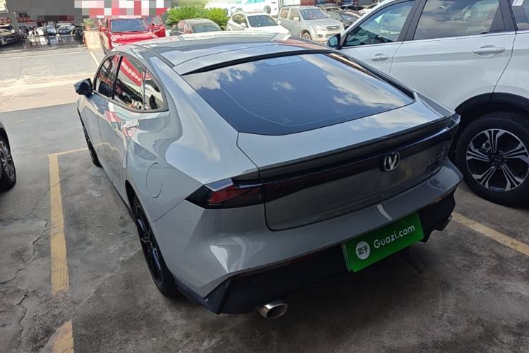Used CHANGAN UNI-V iDD 2023 ZhiDian iDD 1.5T 113km Smart & Fun Version Rear Left 45 Deg