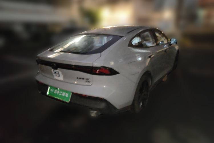 Used CHANGAN UNI-V iDD 2023 Zhidian iDD 1.5T 113km Smart & Fun Version (Rapid Edition) Rear Right 45 Deg