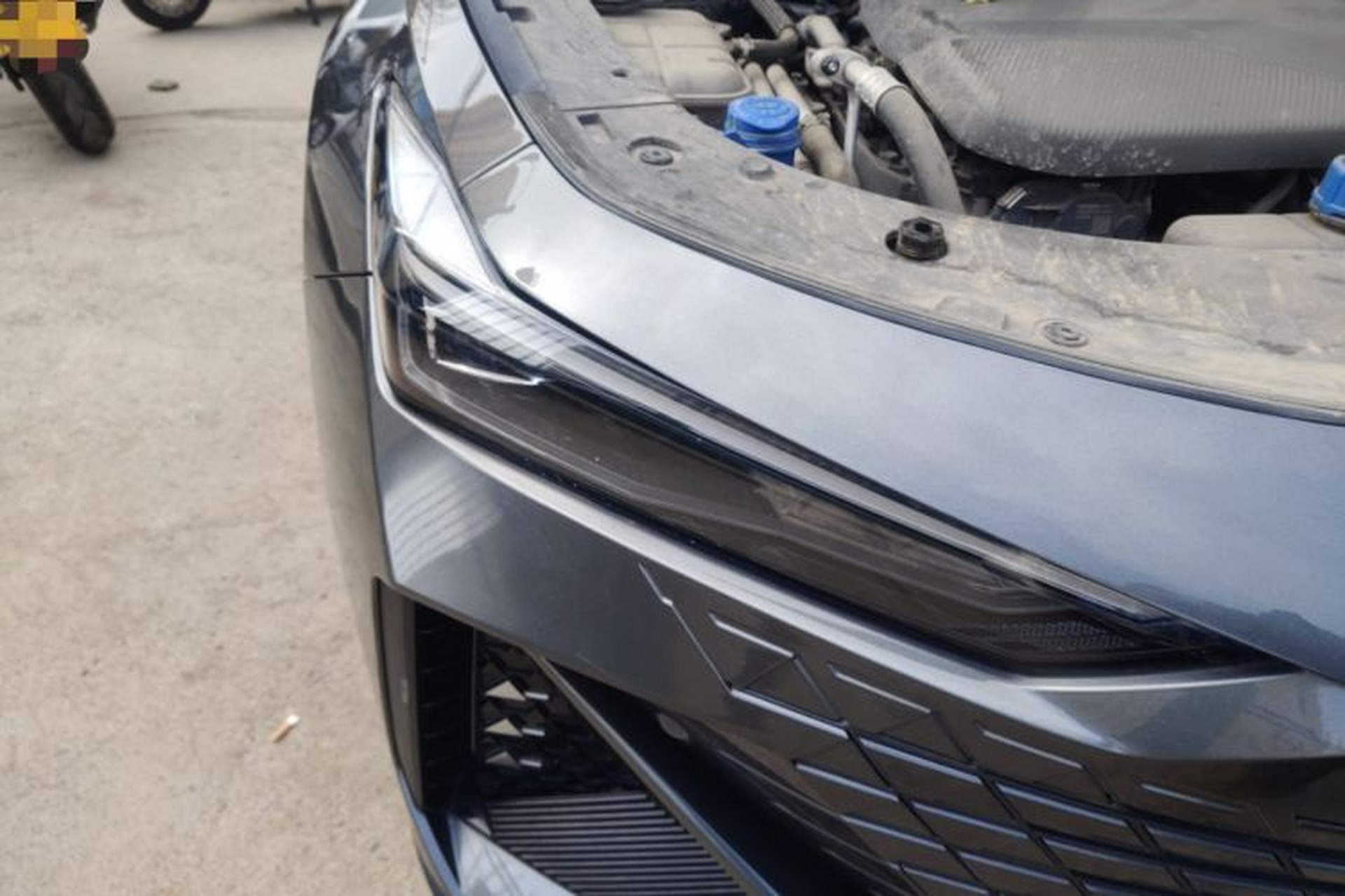 Used CHANGAN UNI-V iDD 2023 Zhidian iDD 1.5T 113km Smart & Fun Version (Rapid Edition) Right Front Headlight