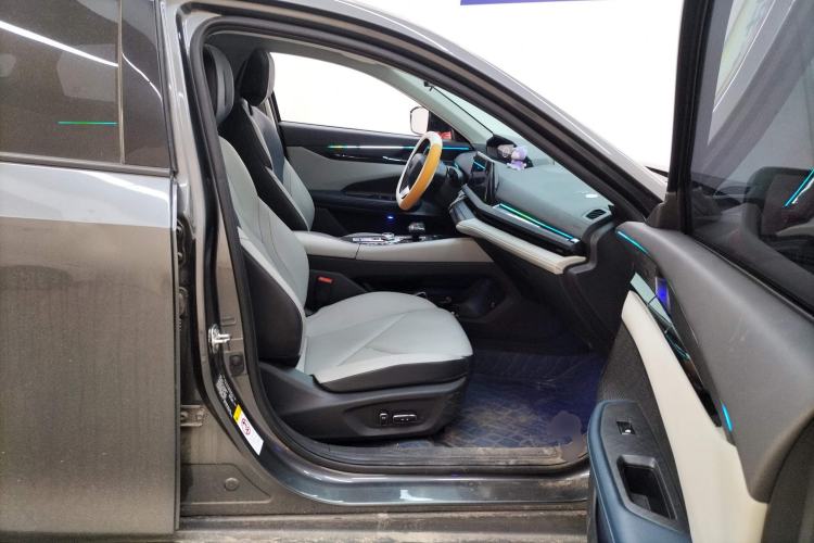Used CHANGAN UNI-V iDD 2023 Zhidian iDD 1.5T 113km Smart & Fun Version (Rapid Edition) Right Front Seat