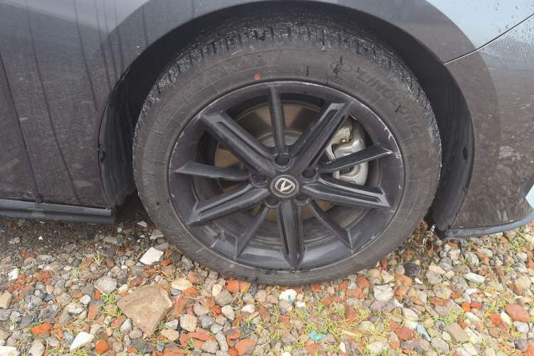 Used CHANGAN UNI-V iDD 2023 ZhiDian iDD 1.5T 113km Smart & Fun Version Right Front Wheel Hub