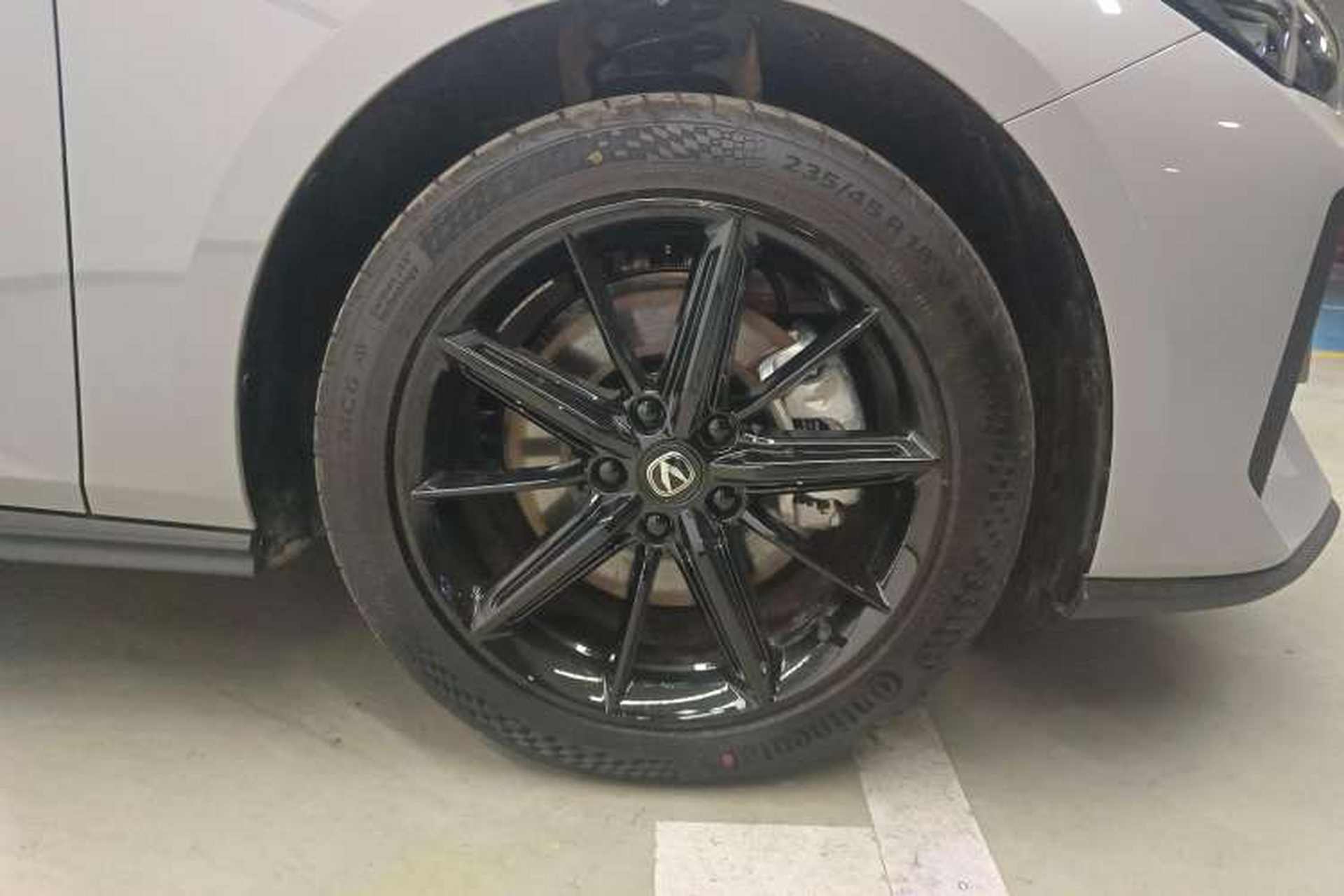 Used CHANGAN UNI-V iDD 2023 Zhidian iDD 1.5T 113km Smart & Fun Version (Rapid Edition) Right Rear Wheel Hub