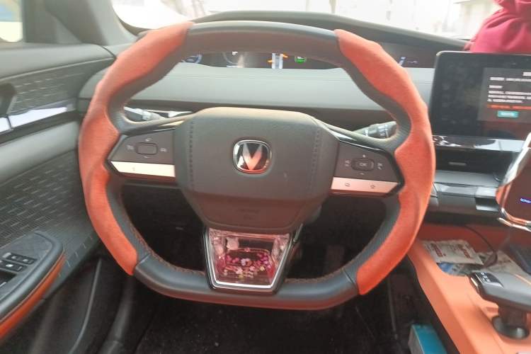 Used CHANGAN UNI-V iDD 2023 ZhiDian iDD 1.5T 113km Smart & Fun Version Steering Wheel