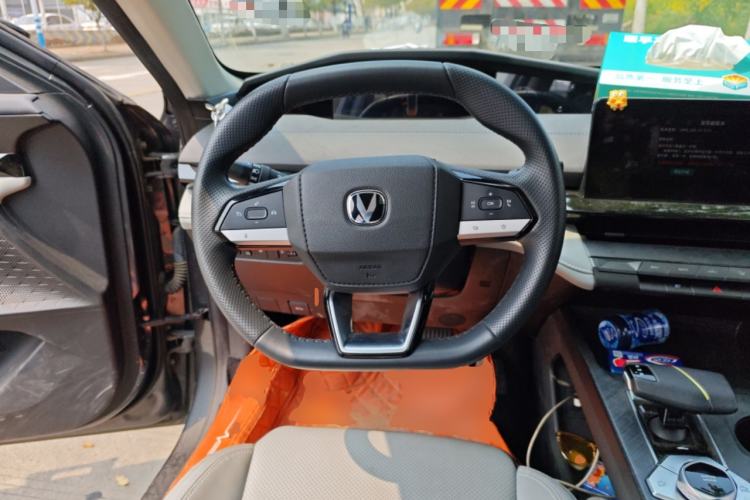 Used CHANGAN UNI-V iDD 2023 ZhiDian iDD 1.5T 113km Smart & Fun Version Steering Wheel