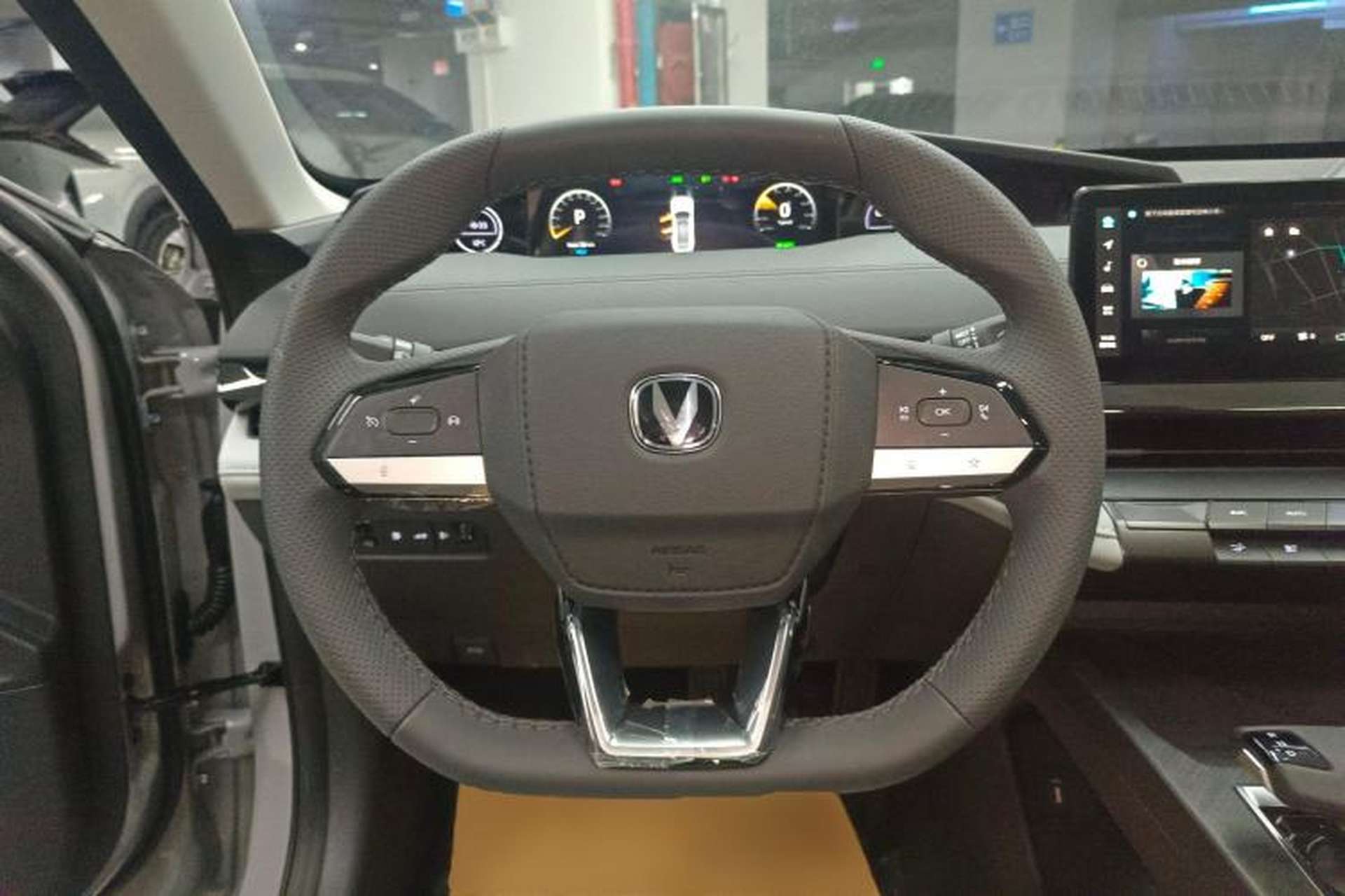 Used CHANGAN UNI-V iDD 2023 Zhidian iDD 1.5T 113km Smart & Fun Version (Rapid Edition) Steering Wheel