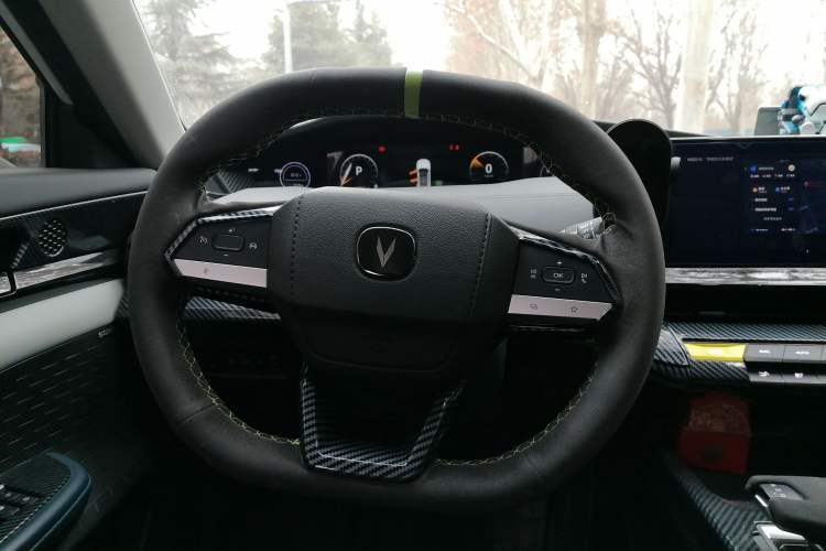 Used CHANGAN UNI-V iDD 2023 Zhidian iDD 1.5T 113km Smart & Fun Version (Rapid Edition) Steering Wheel