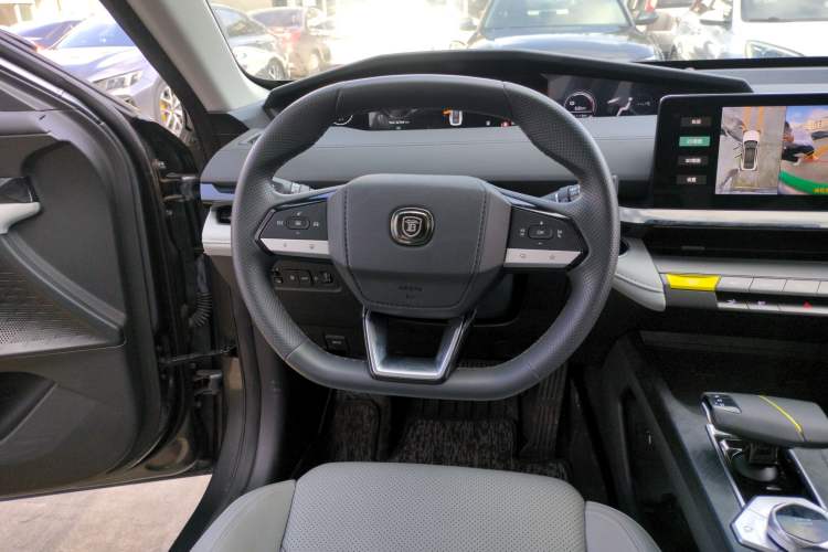 Used CHANGAN UNI-V iDD 2023 ZhiDian iDD 1.5T 113km ZhiKu Model Steering Wheel