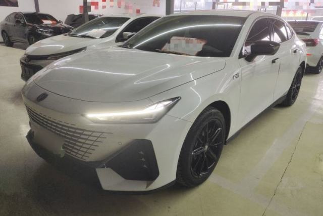 Used CHANGAN UNI-V iDD 2023 ZhiDian iDD 1.5T 113km Smart & Fun Version