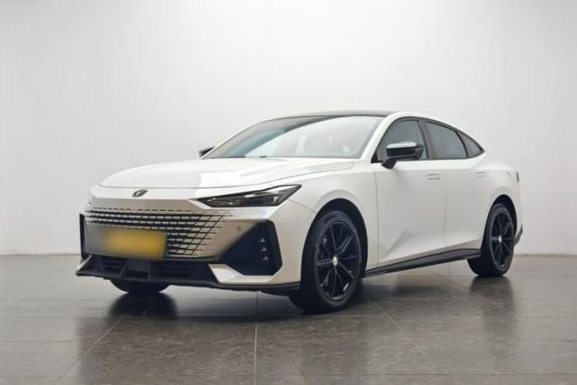 Used CHANGAN UNI-V iDD 2023 ZhiDian iDD 1.5T 113km ZhiKu Model