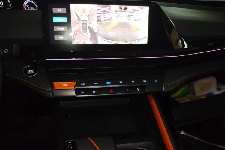 Used CHANGAN UNI-V iDD 2023 ZhiDian iDD 1.5T 113km ZhiKu Model Audio And AC Panel