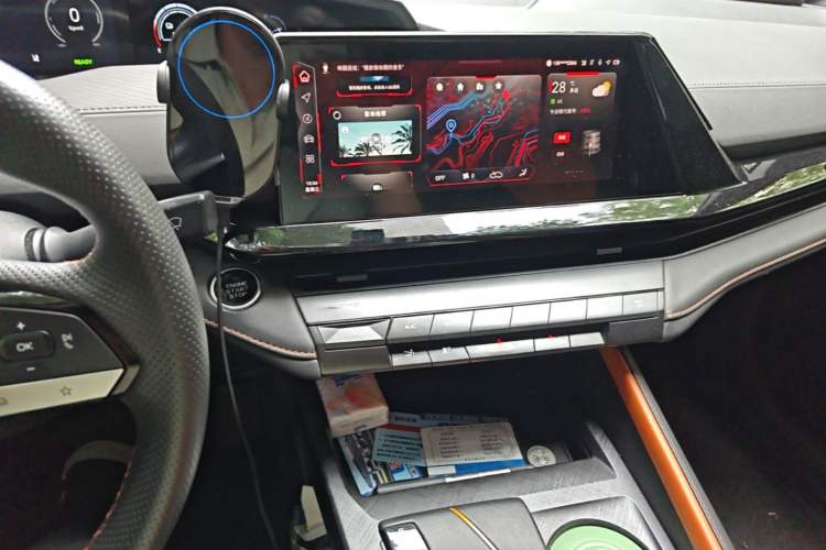 Used CHANGAN UNI-V iDD 2023 Zhidian iDD 1.5T 113km Smart & Fun Version (Rapid Edition) Audio And AC Panel