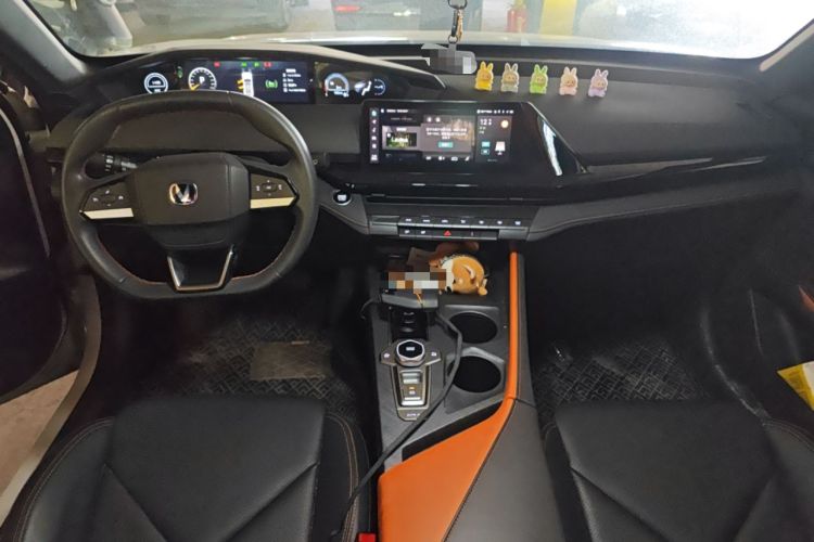 Used CHANGAN UNI-V iDD 2023 Zhidian iDD 1.5T 113km Smart & Fun Version (Rapid Edition) Center Console