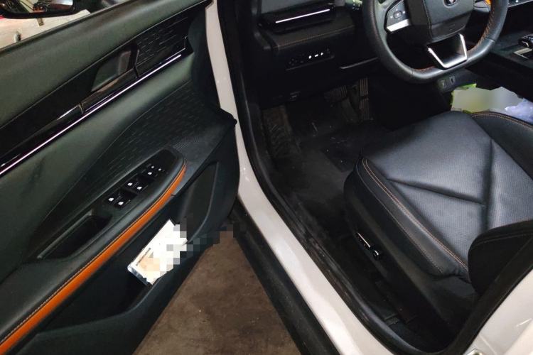 Used CHANGAN UNI-V iDD 2023 ZhiDian iDD 1.5T 113km ZhiKu Model Driver Seat