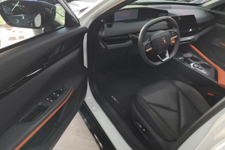 Used CHANGAN UNI-V iDD 2023 ZhiDian iDD 1.5T 113km ZhiKu Model Driver Seat