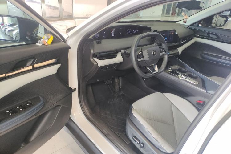 Used CHANGAN UNI-V iDD 2023 ZhiDian iDD 1.5T 113km Smart & Fun Version Driver Seat