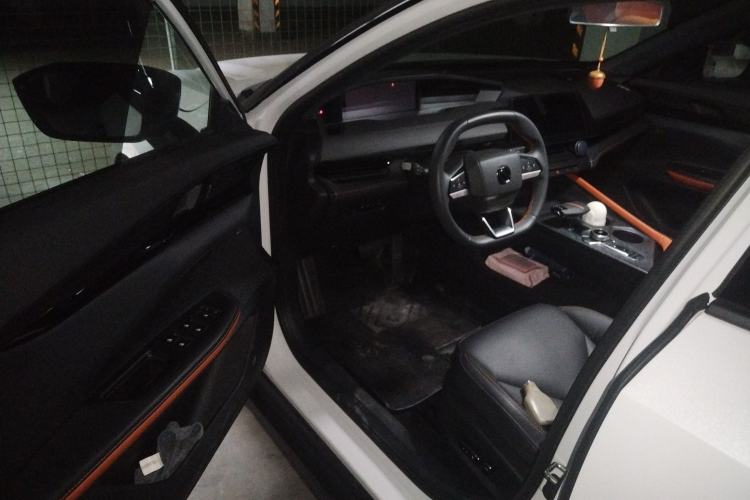 Used CHANGAN UNI-V iDD 2023 ZhiDian iDD 1.5T 113km ZhiKu Model Driver Seat