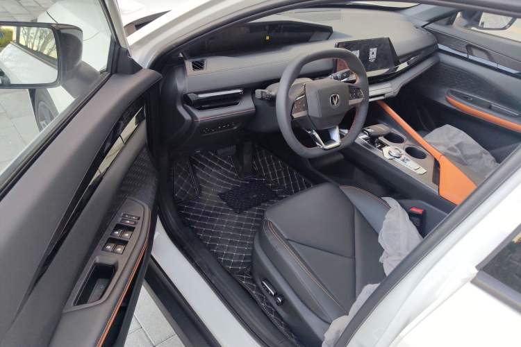 Used CHANGAN UNI-V iDD 2023 Zhidian iDD 1.5T 113km Smart & Fun Version (Rapid Edition) Driver Seat