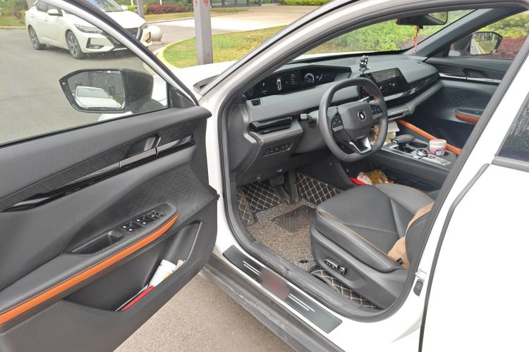 Used CHANGAN UNI-V iDD 2023 ZhiDian iDD 1.5T 113km Smart & Fun Version Driver Seat