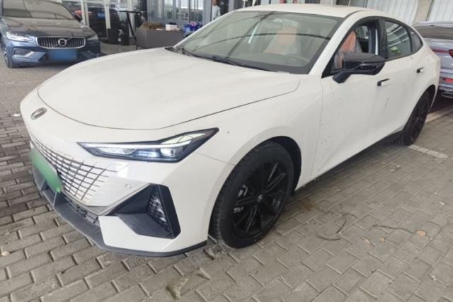 Used CHANGAN UNI-V iDD 2023 Zhidian iDD 1.5T 113km Smart & Fun Version (Rapid Edition)
