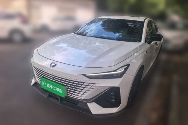 Used CHANGAN UNI-V iDD 2023 ZhiDian iDD 1.5T 113km Smart & Fun Version
