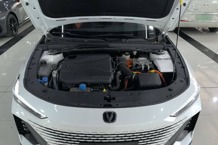 Used CHANGAN UNI-V iDD 2023 ZhiDian iDD 1.5T 113km Smart & Fun Version Engine Bay