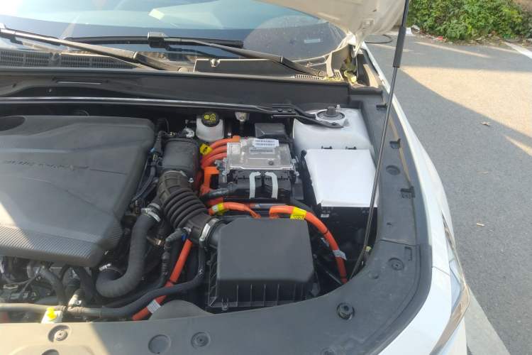 Used CHANGAN UNI-V iDD 2023 ZhiDian iDD 1.5T 113km Smart & Fun Version Engine Bay Left