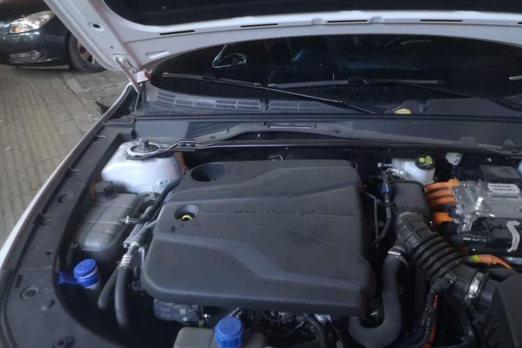 Used CHANGAN UNI-V iDD 2023 ZhiDian iDD 1.5T 113km Smart & Fun Version Engine Bay Right