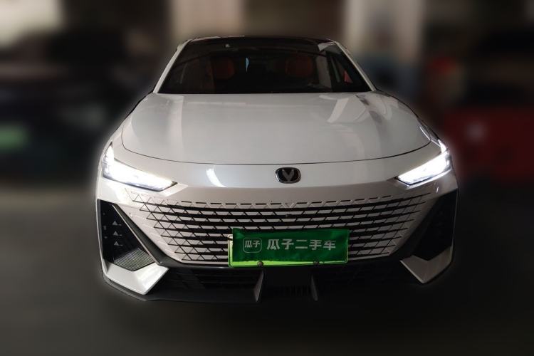 Used CHANGAN UNI-V iDD 2023 ZhiDian iDD 1.5T 113km ZhiKu Model Front