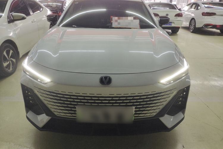 Used CHANGAN UNI-V iDD 2023 ZhiDian iDD 1.5T 113km Smart & Fun Version Front