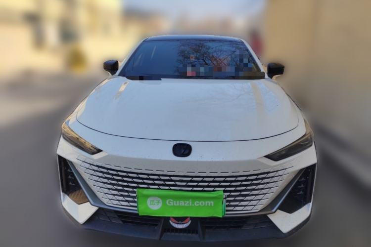 Used CHANGAN UNI-V iDD 2023 ZhiDian iDD 1.5T 113km Smart & Fun Version Front