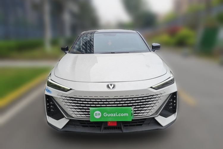 Used CHANGAN UNI-V iDD 2023 ZhiDian iDD 1.5T 113km Smart & Fun Version Front
