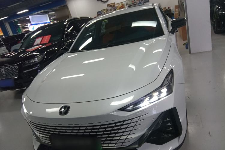 Used CHANGAN UNI-V iDD 2023 Zhidian iDD 1.5T 113km Smart & Fun Version (Rapid Edition) Front