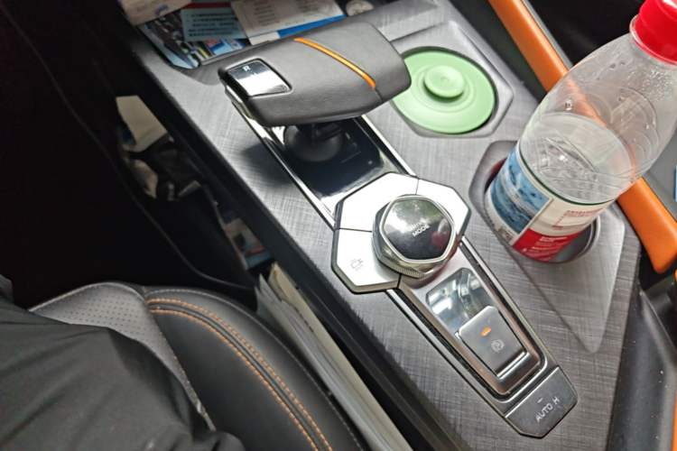 Used CHANGAN UNI-V iDD 2023 Zhidian iDD 1.5T 113km Smart & Fun Version (Rapid Edition) Gear Lever